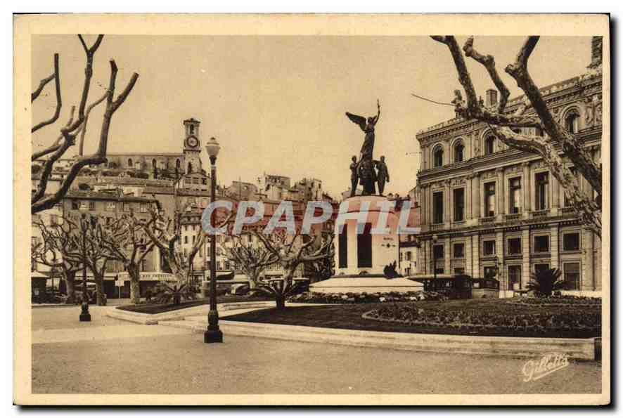CPA Cannes L'Hotel de Ville et le Monument aux Morts 