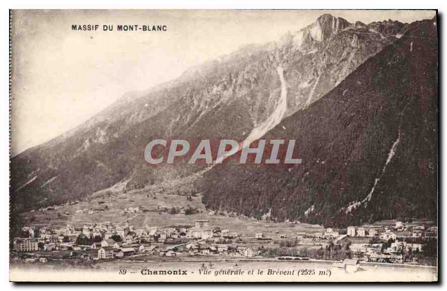 CPA Massif du Mont Blanc Chamonix Vue generale et le Brevent 