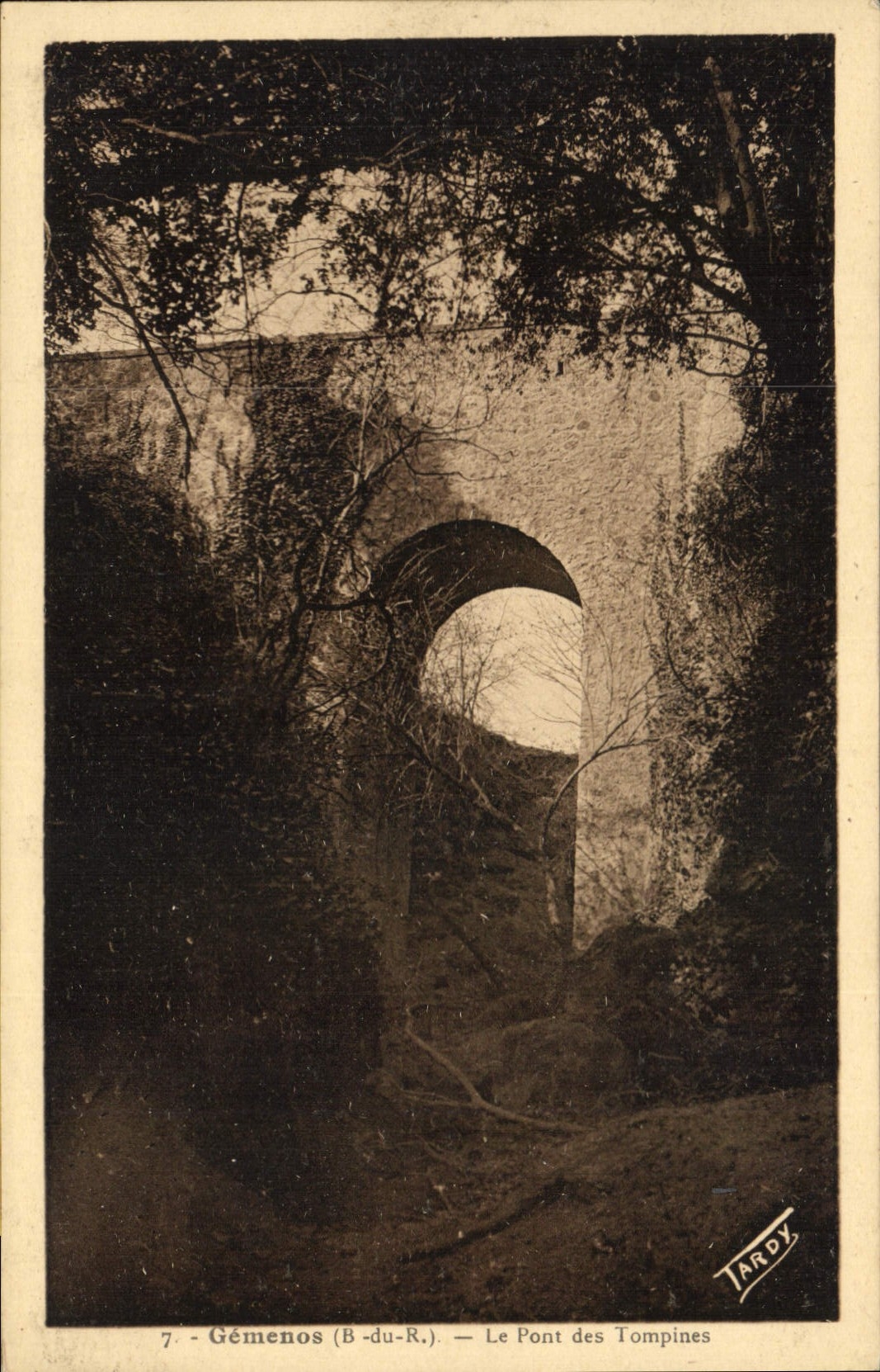 CPA Gemenos B du R Le Pont des Tompines 