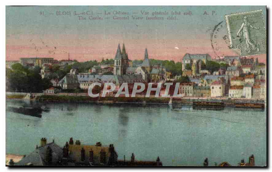CPA Blois L et C Le Chateau Vue generale 