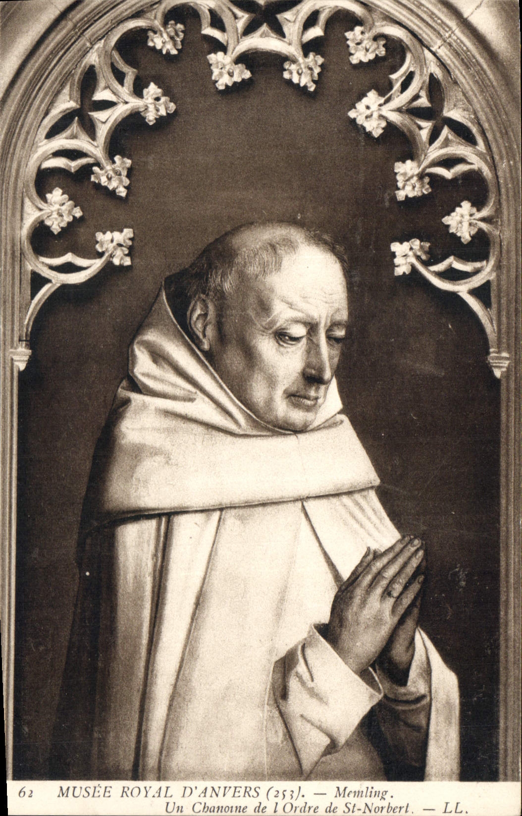 CPA Musee Royal d'Anvers Memling Un Chanoine de l'Ordre de St Norbert 