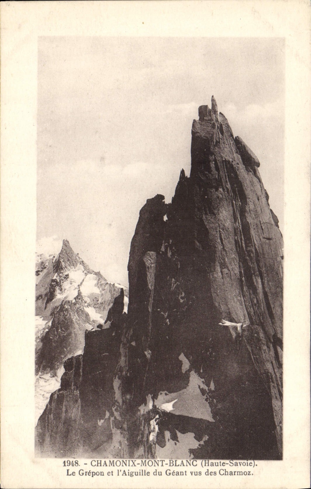 Le Grépon et l'Aiguille du Géant vus des Charmoz — Chamonix-Mont-Blanc (Haute-Savoie) — L. Pauruz, édit. Annemasse (Haute-Savoie)
