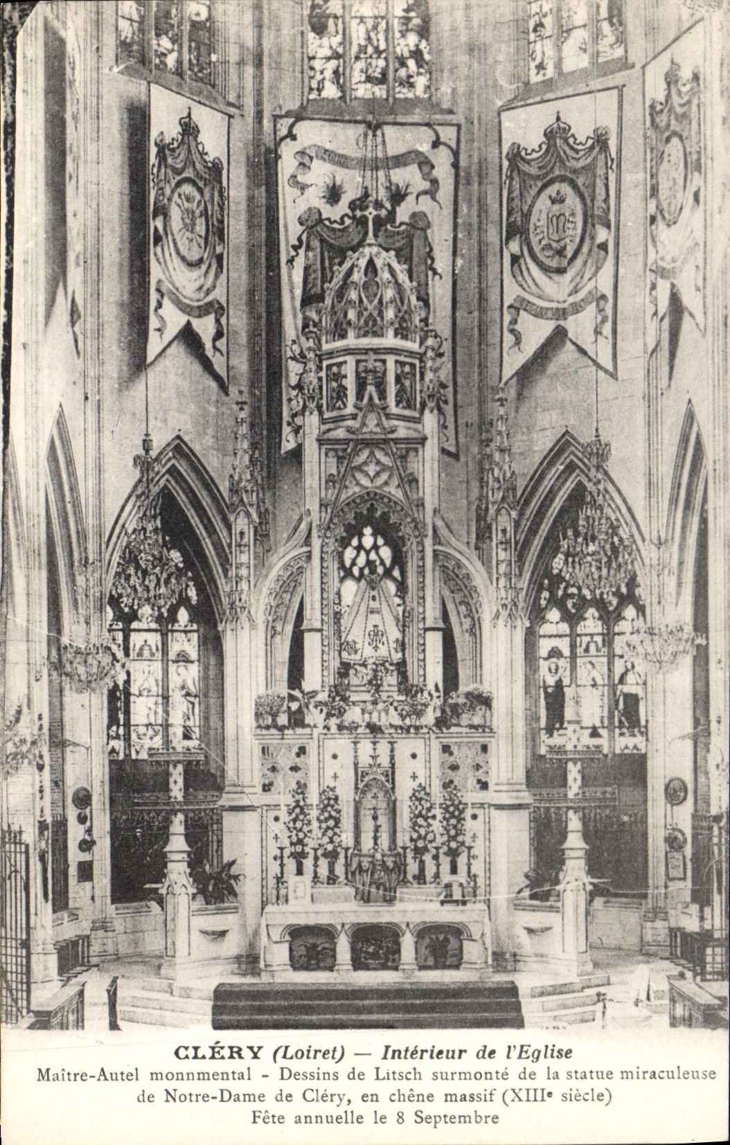 CPA Clery Loiret Interieur de l'Eglise Maitre autel monumental