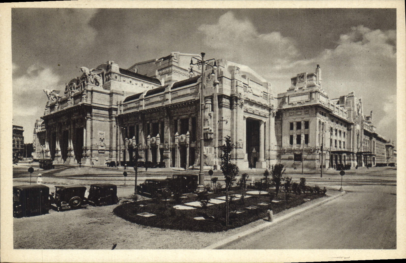 CPA Milano Nouvelle Gare Centrale 