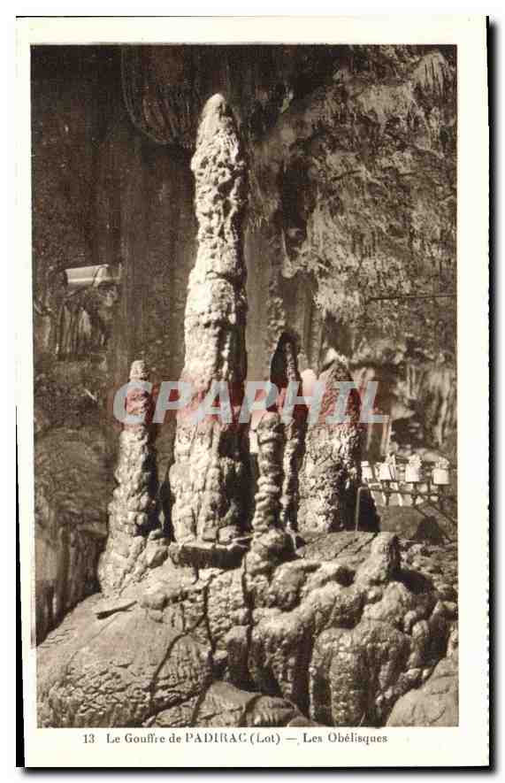 Le Gouffre de PAdIRAC (Lot) — Les Obélisques — Graphil