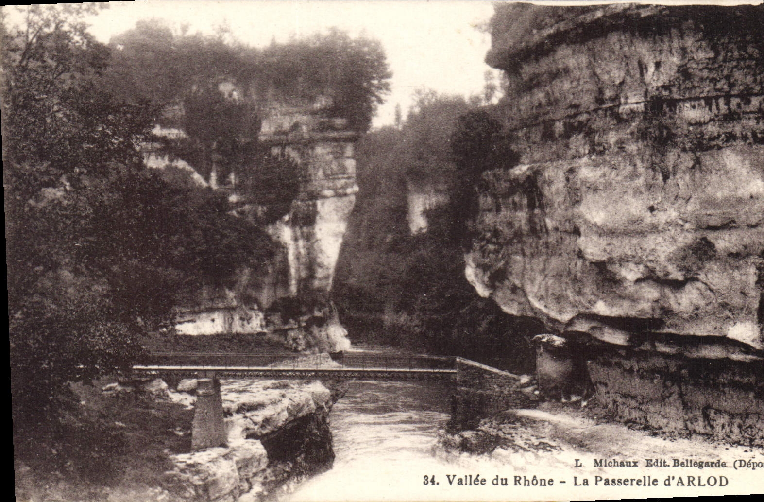 CPA Vallee du Rhone la Passerelle d'Arlod 