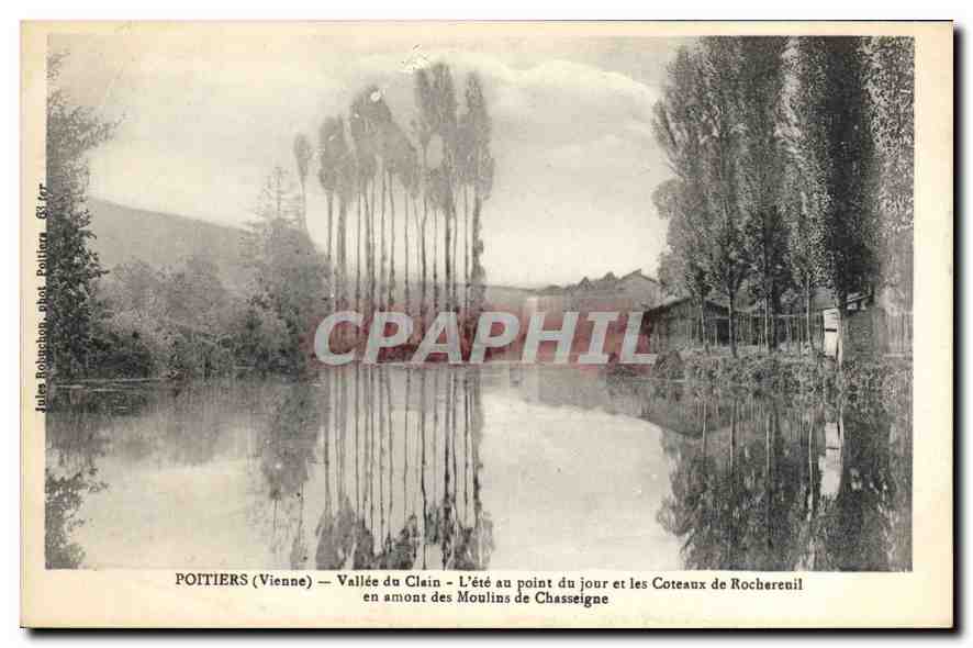 CPA Poitiers Vienne Vallee du Clain L'ete an point du jour et les Coteaux de Rochereuil en amont des