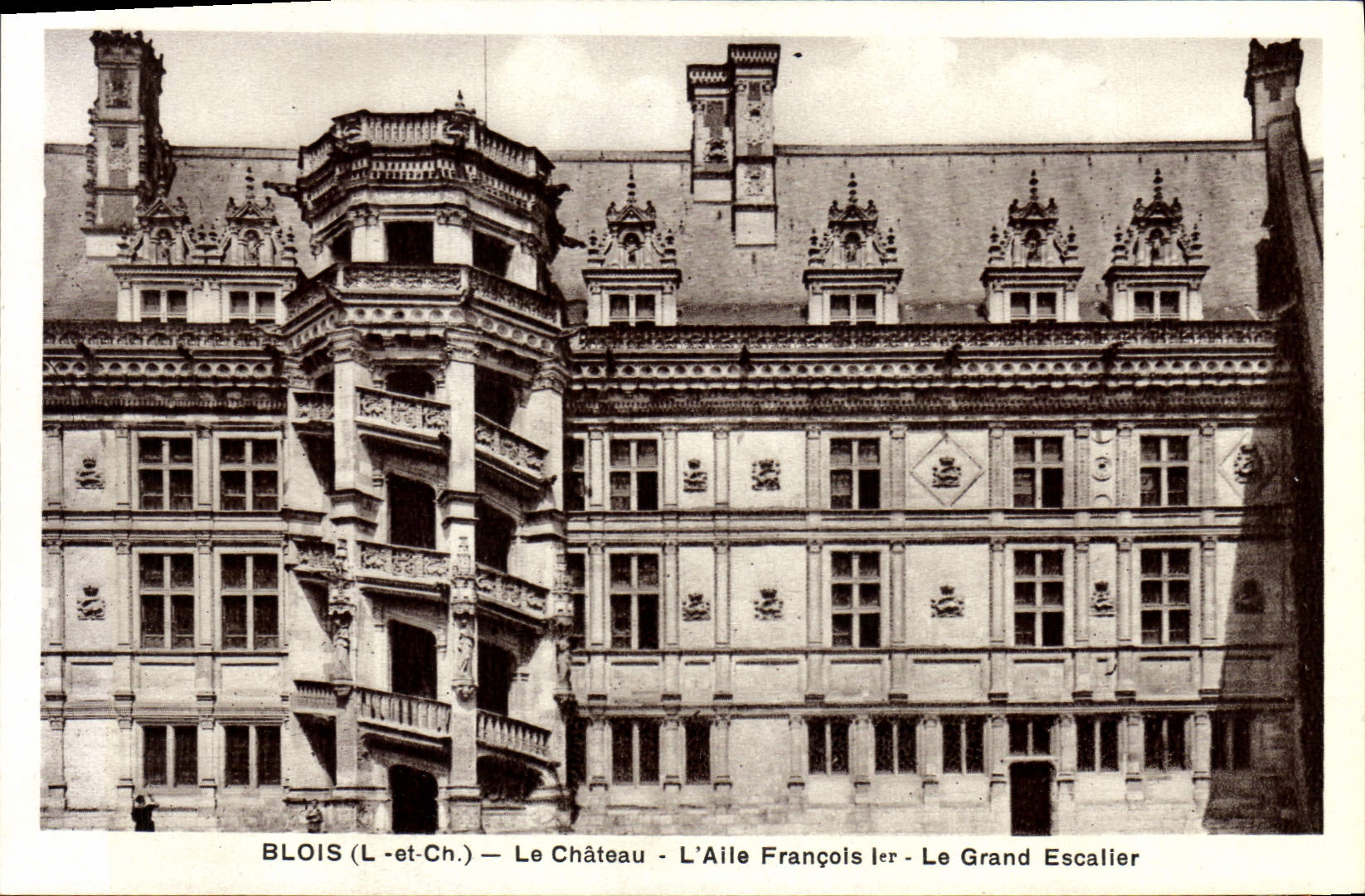 Blois (L-et-Ch.) — Das Schloss — Die Flügel des François Ier — Die Große Treppe