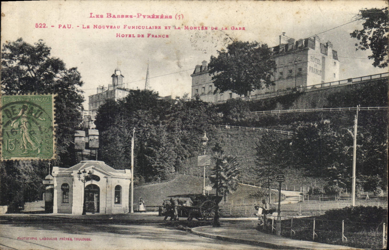 Pau - Le Nouveau Funiculaire et la Montée de la Gare — Hôtel de France