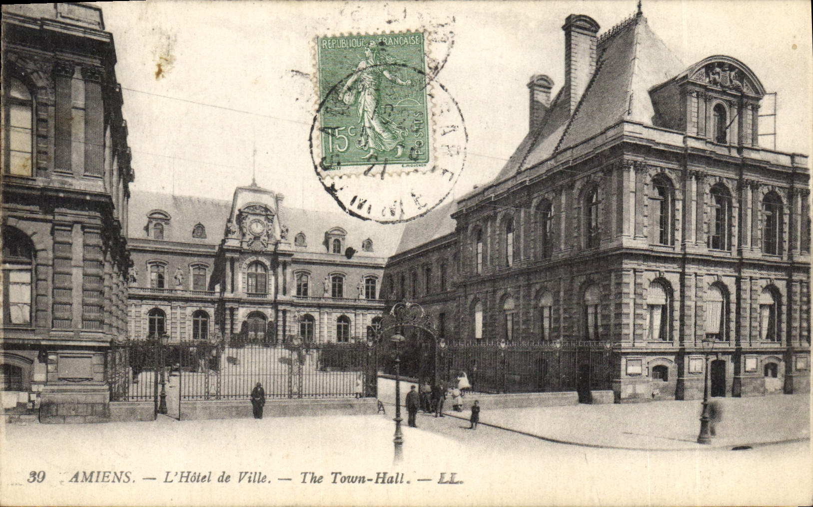 CPA Amiens L'Hotel de Ville 