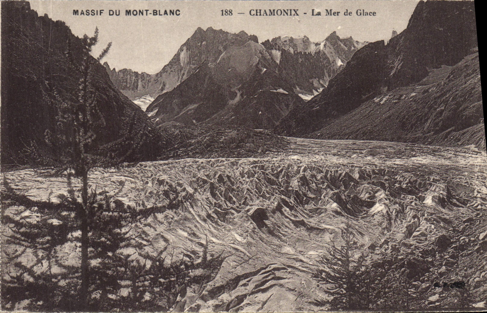 Massif du Mont-Blanc — La Mer de Glace — Chamonix — n°188