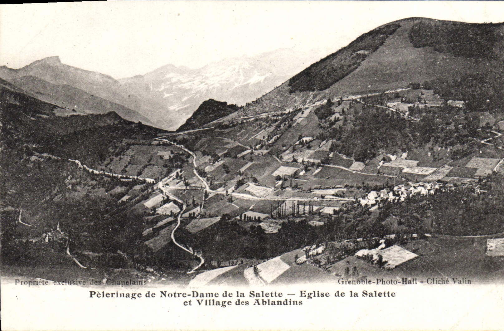 Pellegrinaggio di Nostra Signora di La Salette — Chiesa di La Salette e Villaggio degli Ablandins — Grenoble-Photo-Hall - Cliché Valin