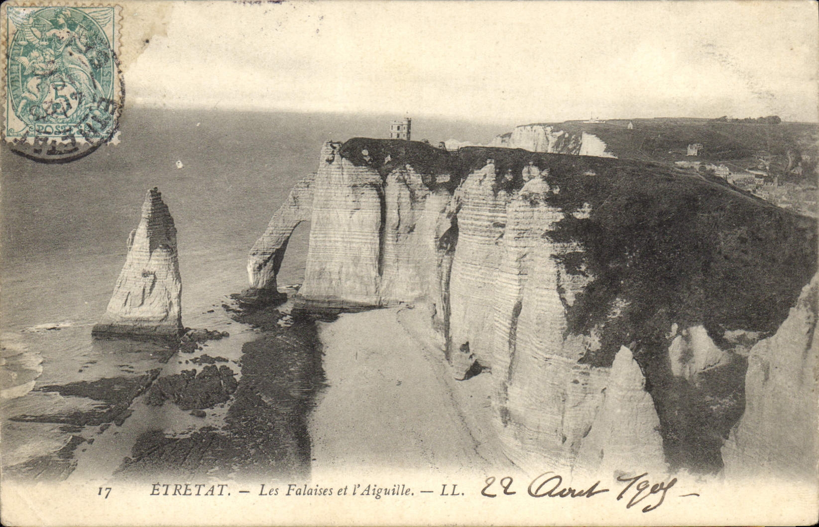 CPA Etretat les Falaises et l'Aiguille 