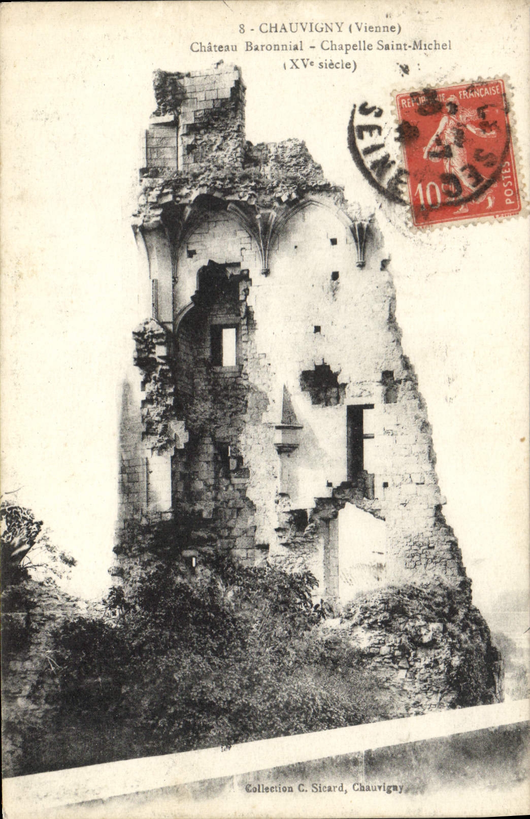 Château Baronial - Chapelle Saint-Michel — Chauvigny (Vienne) — Collection C. Sicard