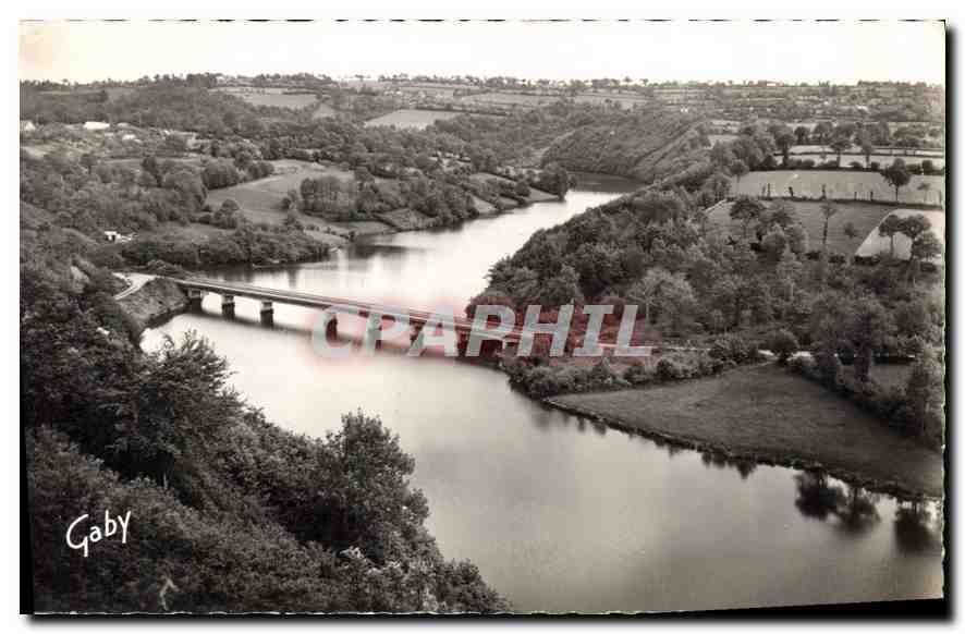 CPA Saint Hilaire du Harcouet Manche Pont de la Republique 