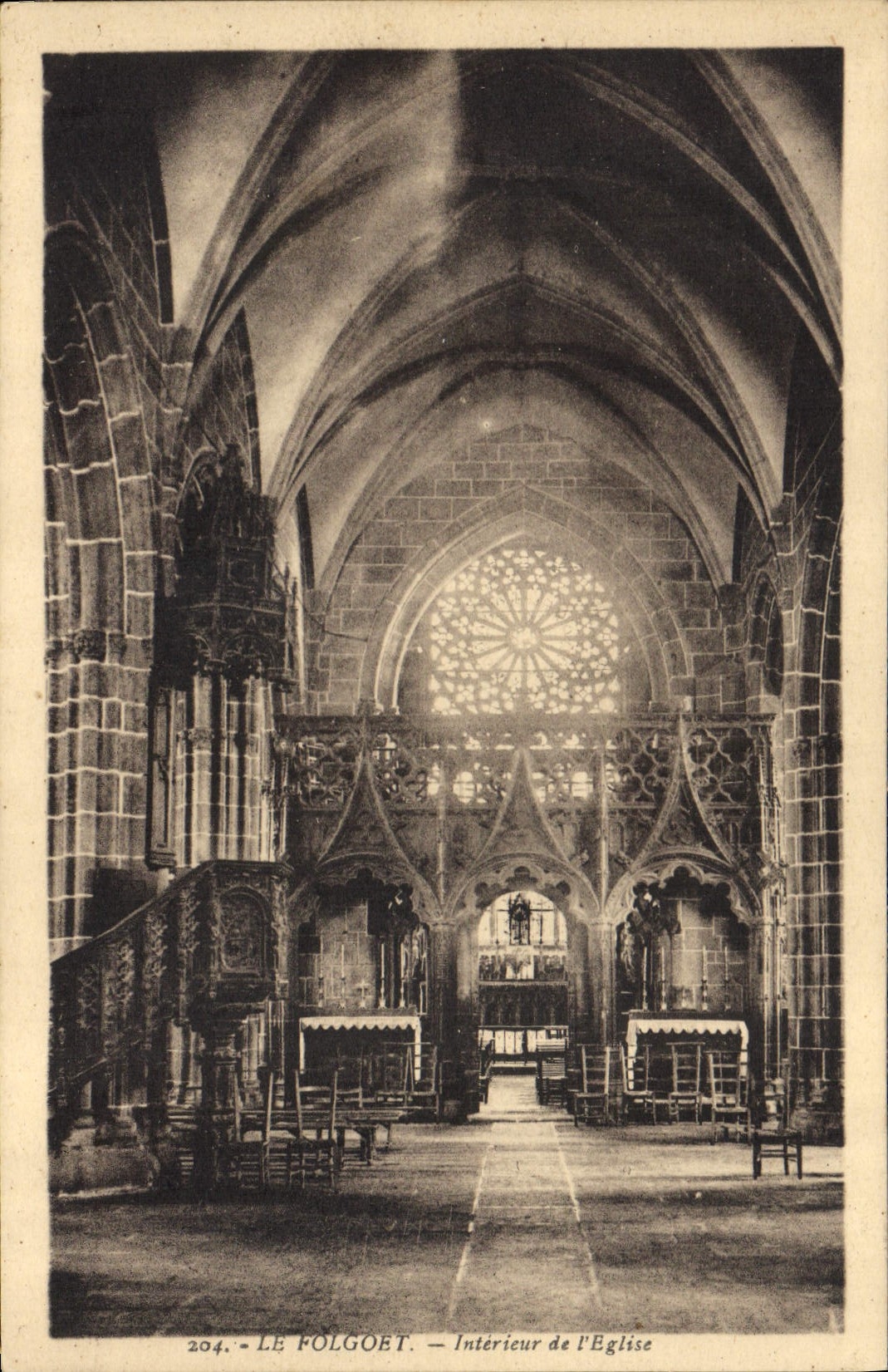 CPA Le Folgoet interieur de l'eglise 