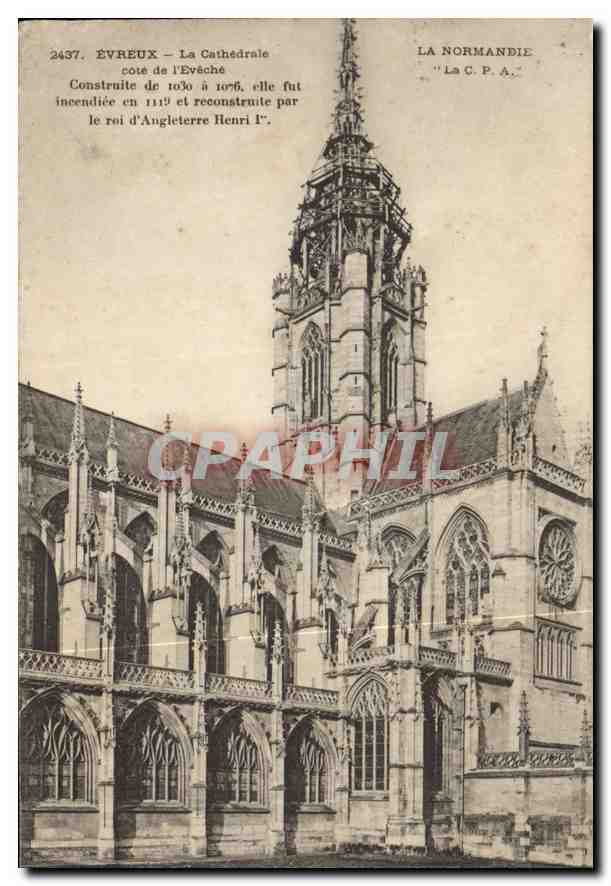 CPA La Normandie Evreux la Cathedrale cote de l'Eveche 