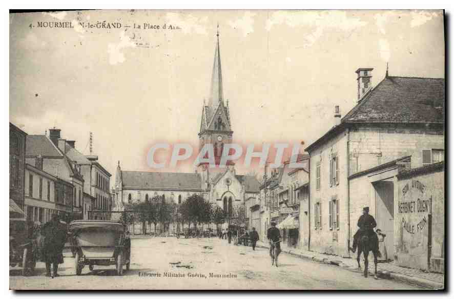 CPA Mourmelon le Grand la Place d'armes