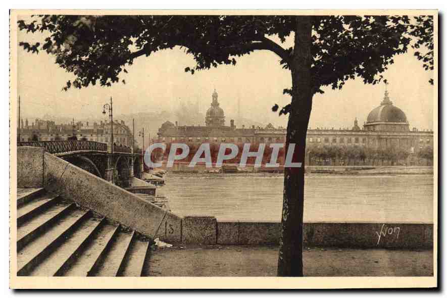 CPA La Douche France Lyon Pont de la Guillotiere et Hotel Dieu 