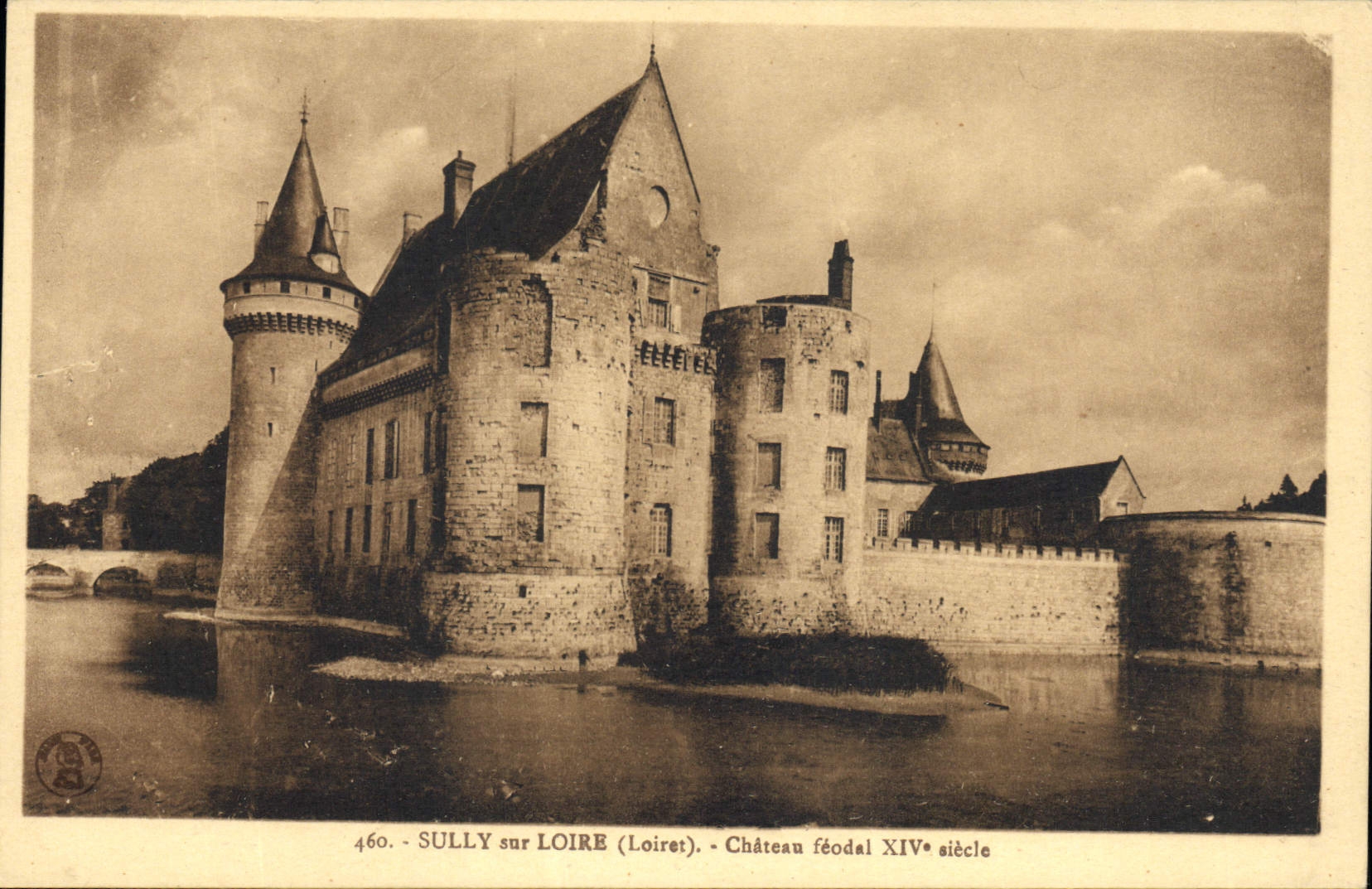 Sully-sur-Loire — Château féodal XIVe siècle — éditeur non identifié, n° 460