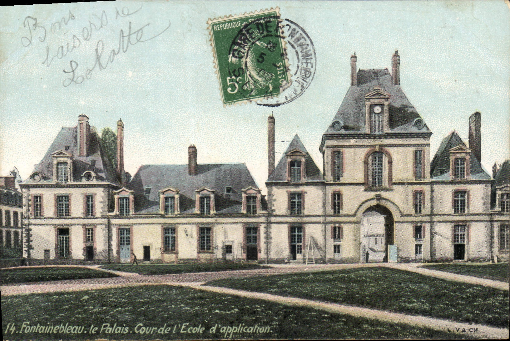 Fontainebleau — Das Schloss. Hof der Anwendungsschule — L.V.&CH