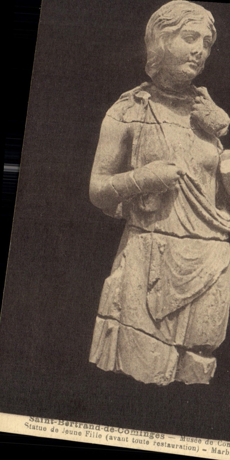 Statue de Jeune Fille (avant toute restauration) — Musée de Comminges — Marbre