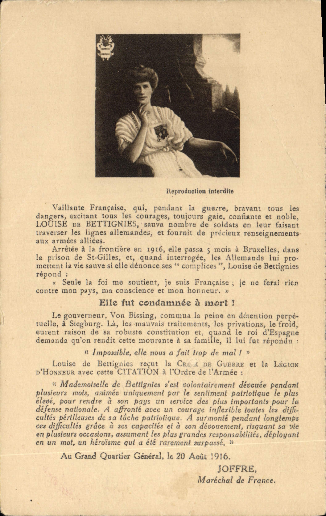 CPA Vaillante Francaise qui pendant la guere bravant sous les dangers exitant tous les courages touj