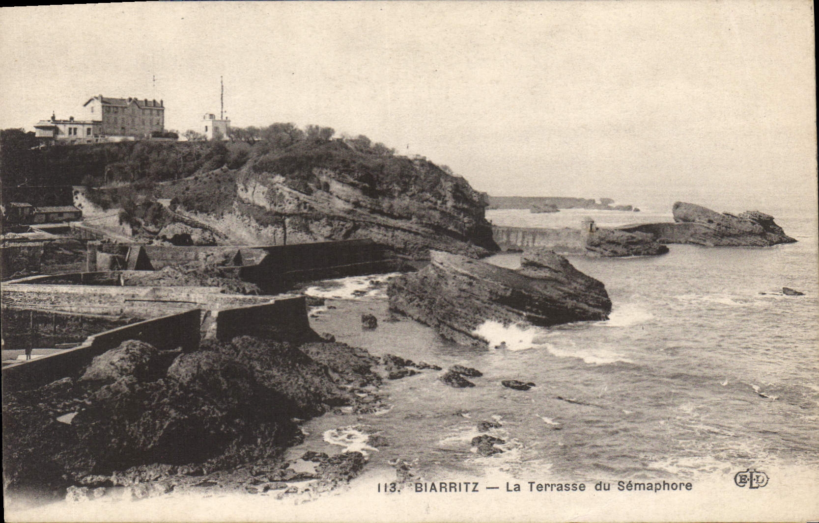CPA Biarritz La Terrasse du Semaphore 