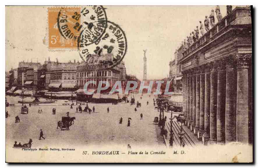 BORDEAUX — Place de la Comédie — Ph. Marcel Deliboy, N°57