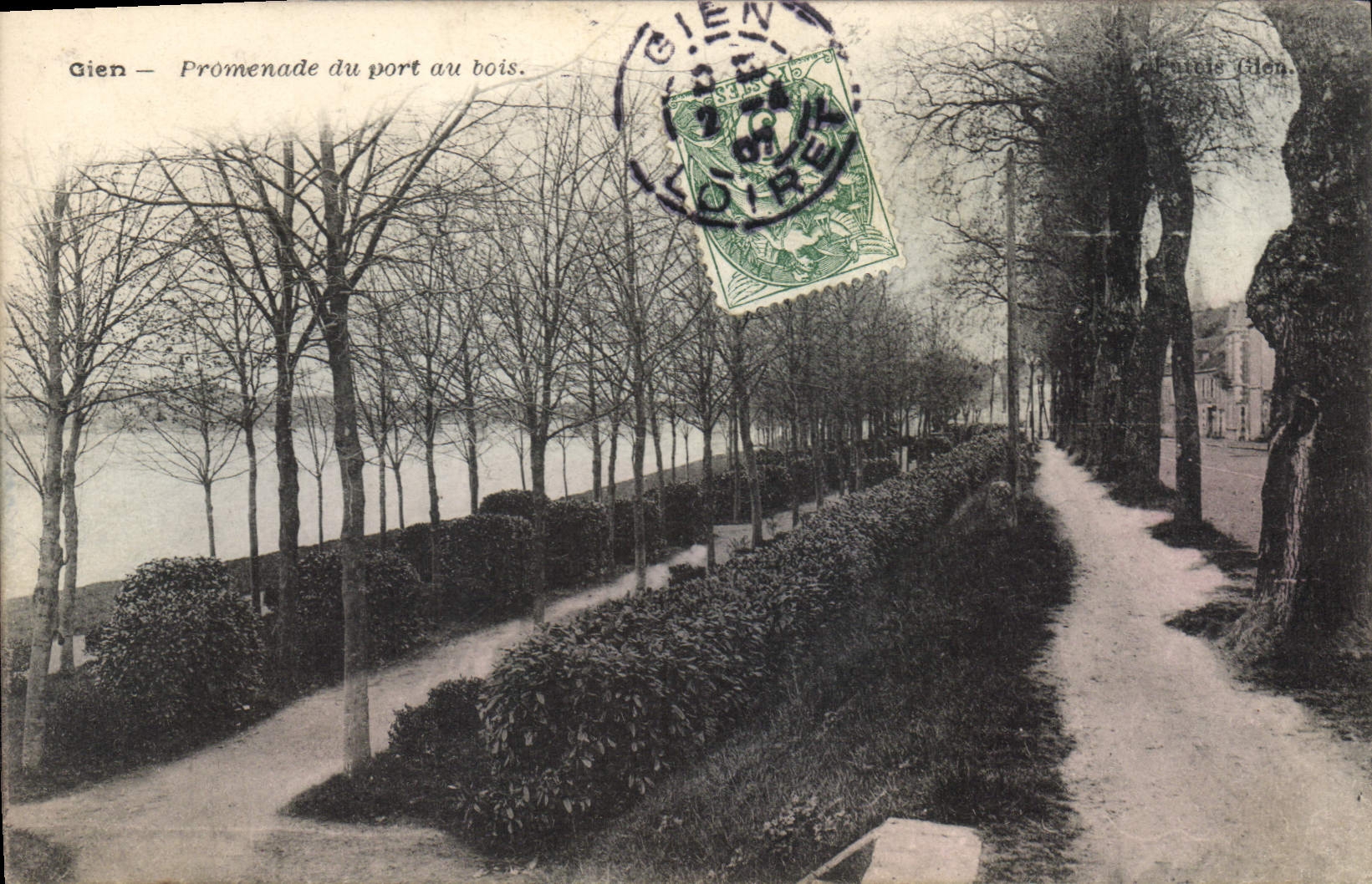 CPA Gien Promenade du Port au Bois 