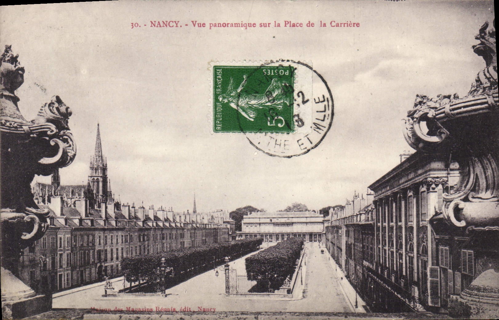 NANCY - Vue panoramique sur la Place de la Carrière — Maison des Magasins Réunis, édit. Nancy, n°30
