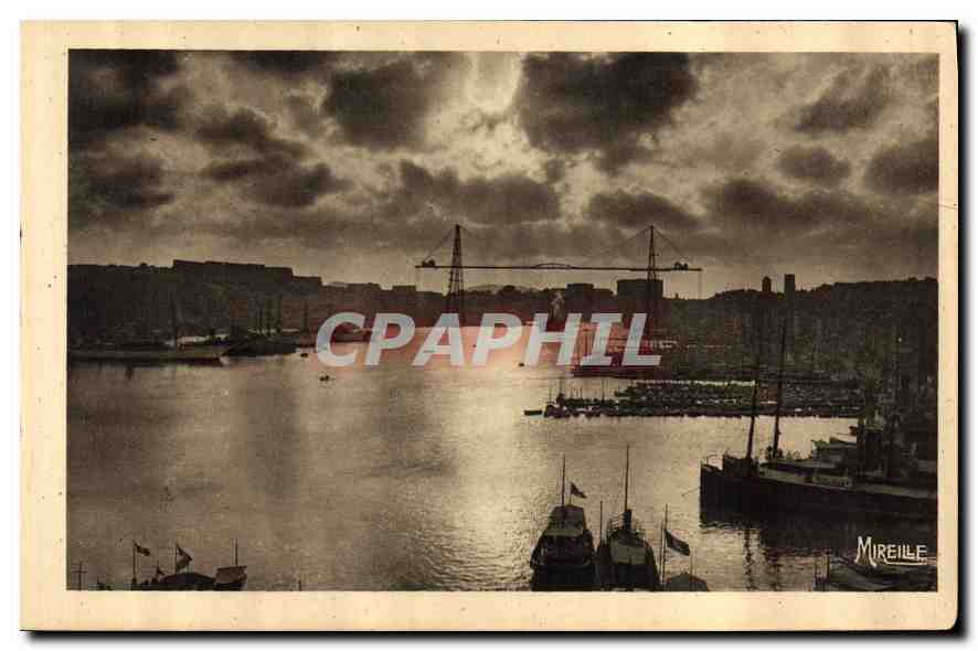 CPA Marseille Coucher de Soleil sur le Vieux Port 