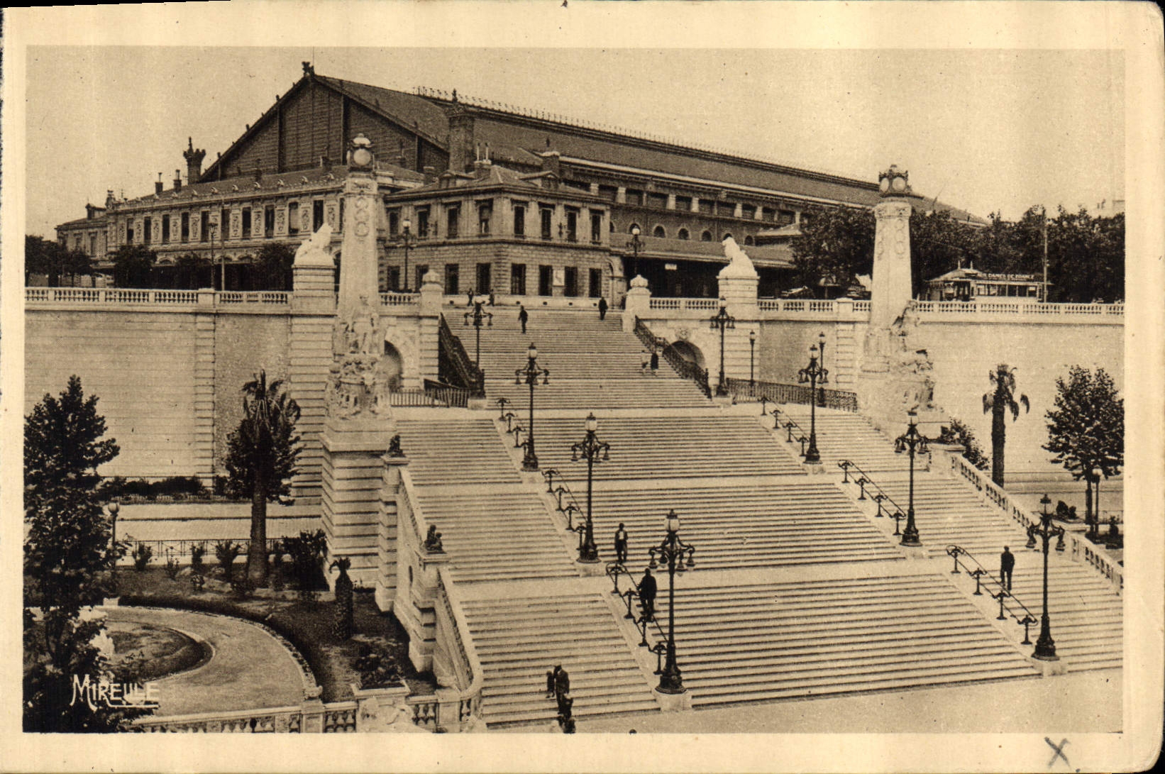 CPA Marseille Escaliers de la Gare 