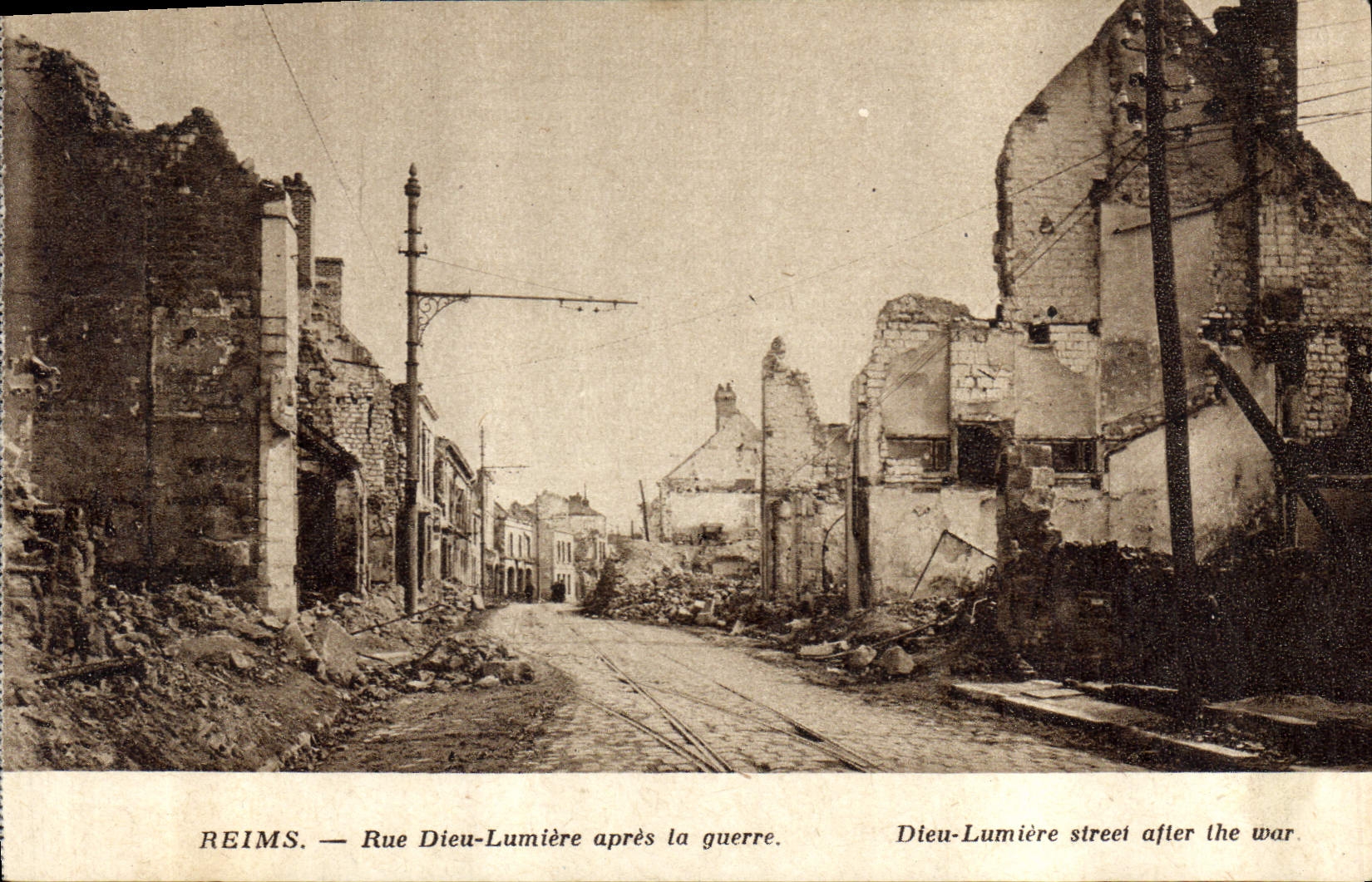 Reims — Rue Dieu-Lumière après la guerre — Édition Reims-Cathédrale