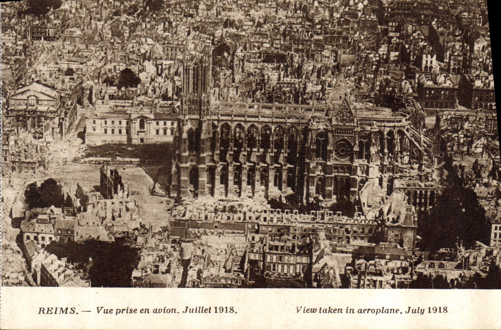 CPA Reims Vue prise en avion Juillet 1918 