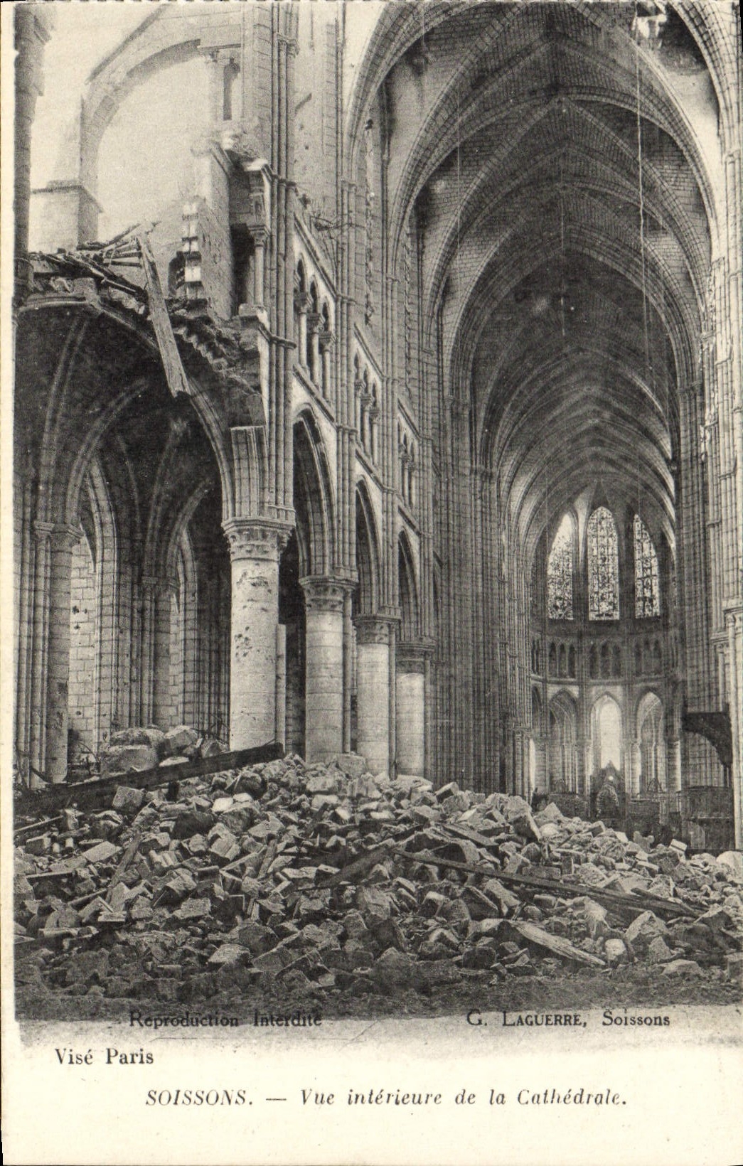 Soissons — Vue intérieure de la Cathédrale — G. Laguerre, Soissons