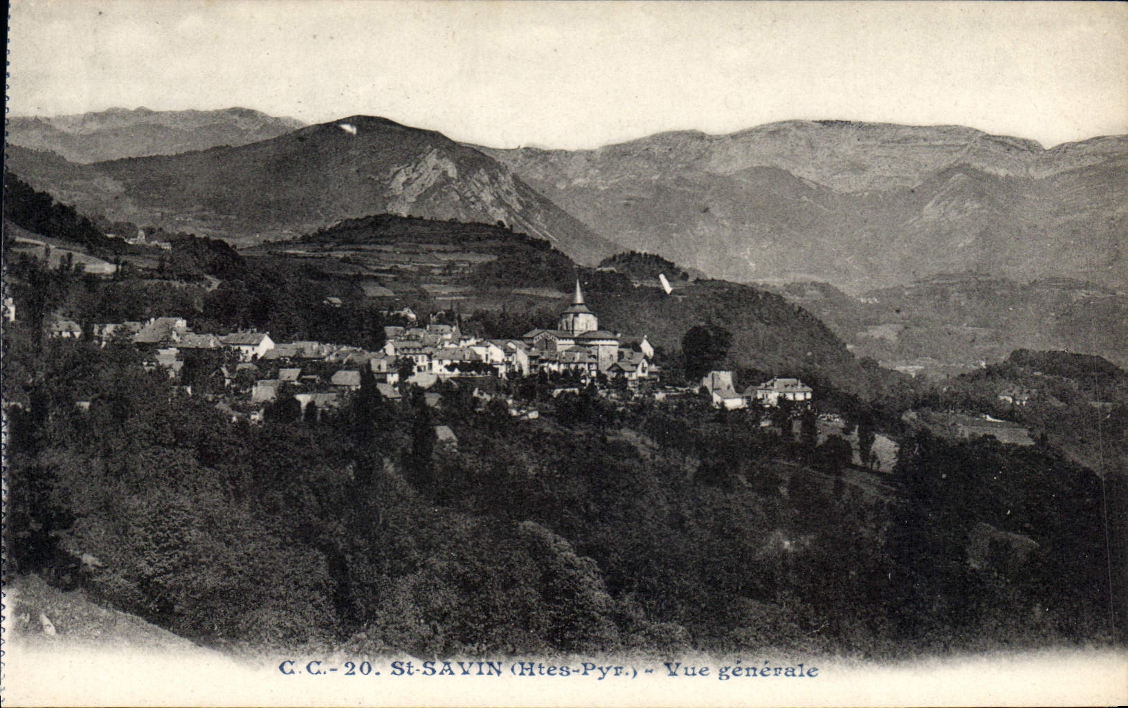 CPA St Savin Htes Pyr vue generale 