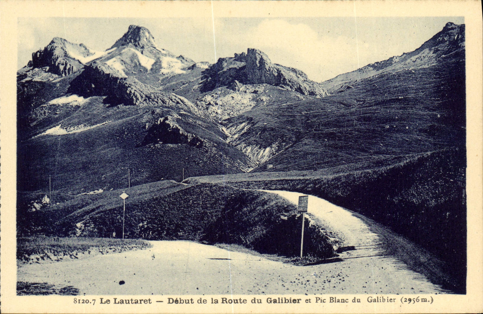 Le Lautaret — Début de la Route du Galibier et Pic Blanc du Galibier (2956m) — Restaurant du Galibier, Grenoble