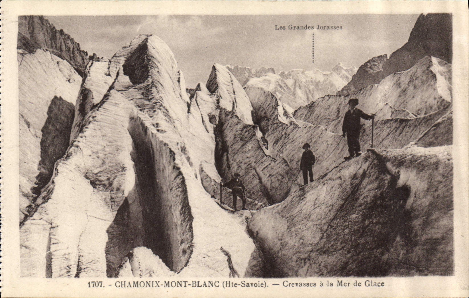 Les Grandes Jorasses — Crevasses à la Mer de Glace — Chamonix-Mont-Blanc (Hte-Savoie) — n° 1707
