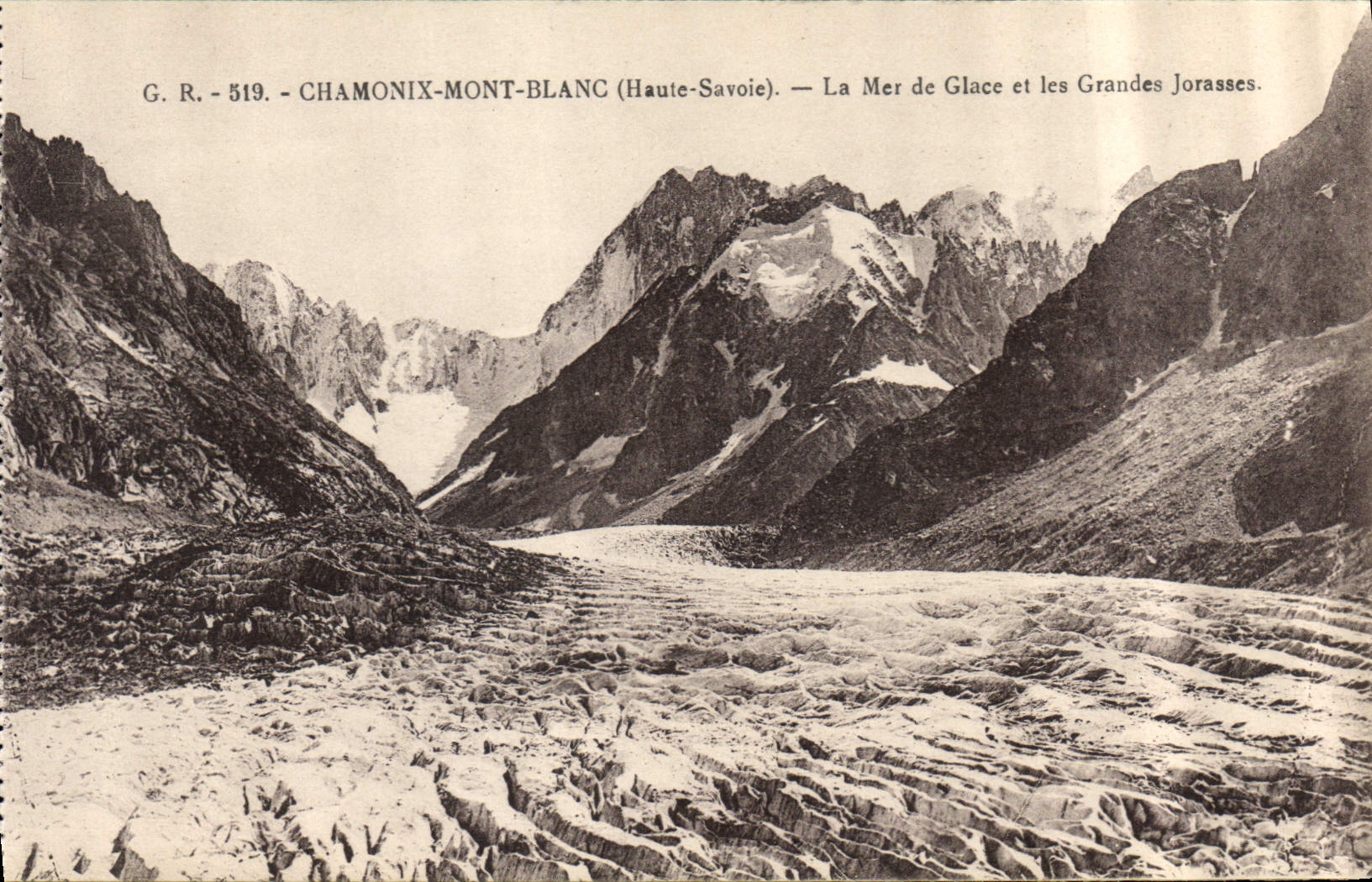 Chamonix-Mont-Blanc (Haute-Savoie) — La Mer de Glace et les Grandes Jorasses — G.R. 519