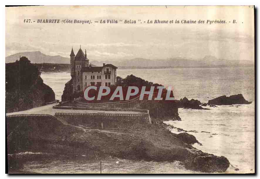 CPA Biarritz Cote Basque La Villa Belza la Rhune et la Chaine des Pyrenees 