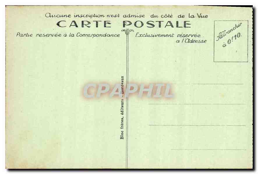 CPA Biarritz Cote Basque le Rocher de la Vierge Effet de Vagues sur la Digue  — Verso