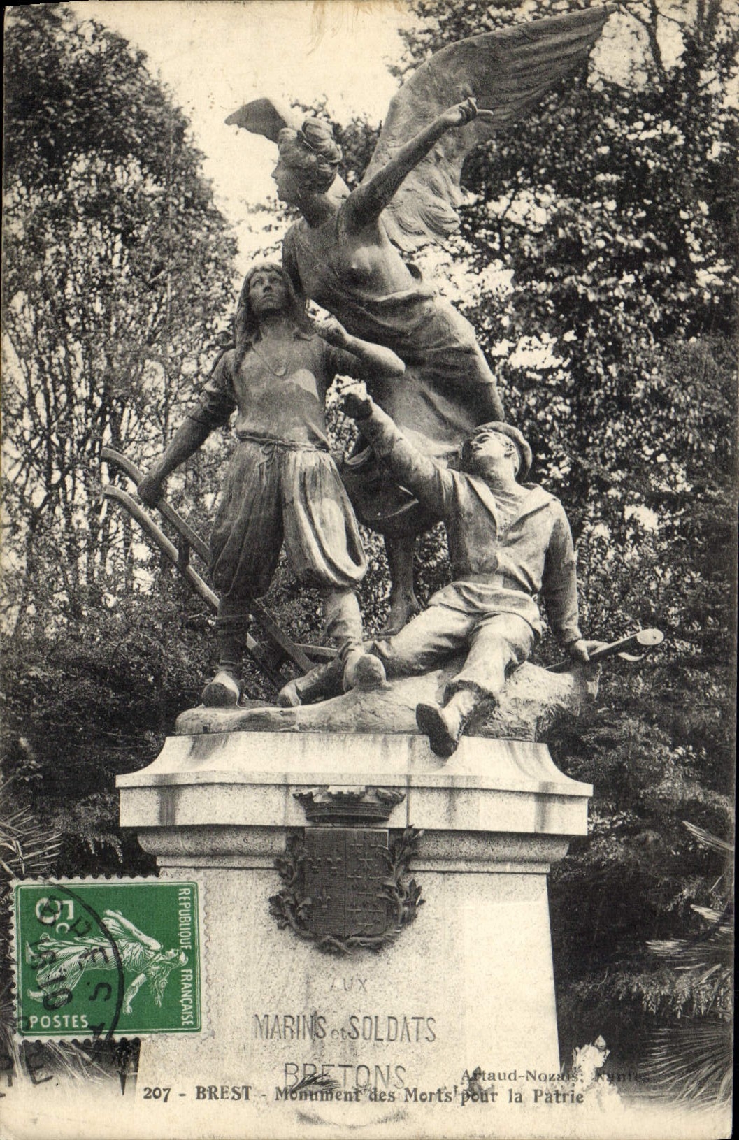 CPA Brest Monument des Morts pour la Patrie 