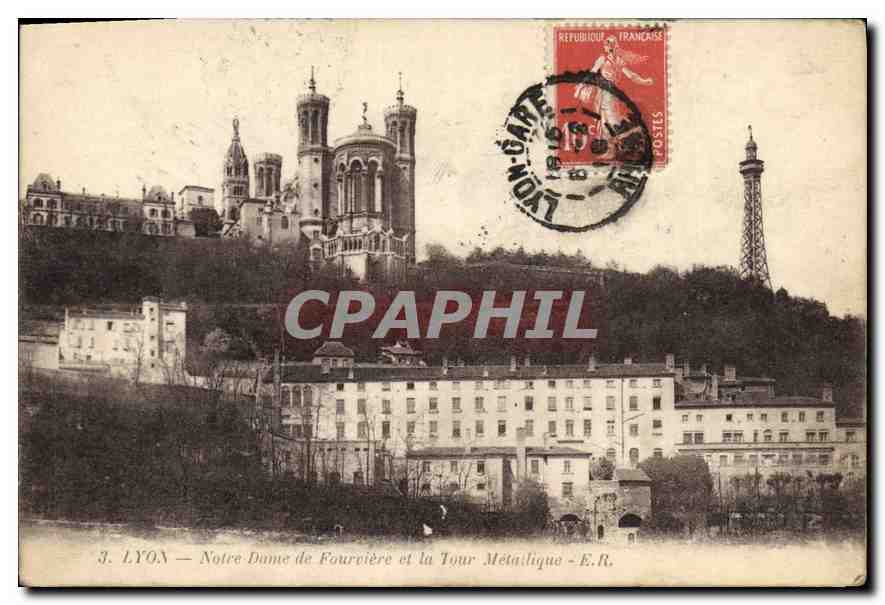 CPA Lyon Notre Dame de Fourviere et la Tour Metallique 