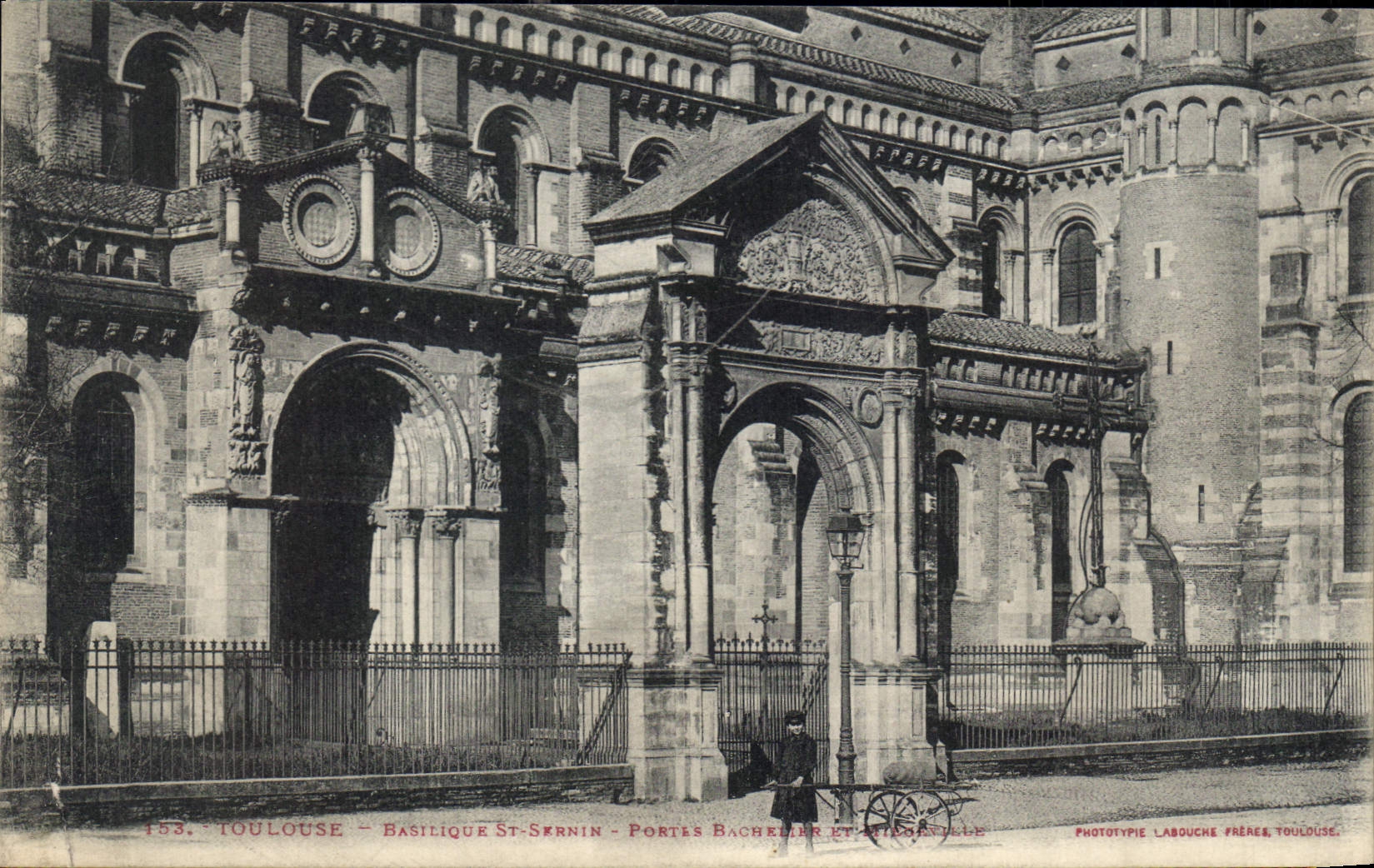 CPA Toulouse Basilique St Sennin 