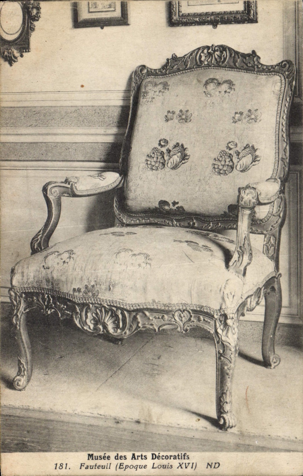 CPA Musee des Arts Decoratifs Fauteult epoqie Louis XIV 