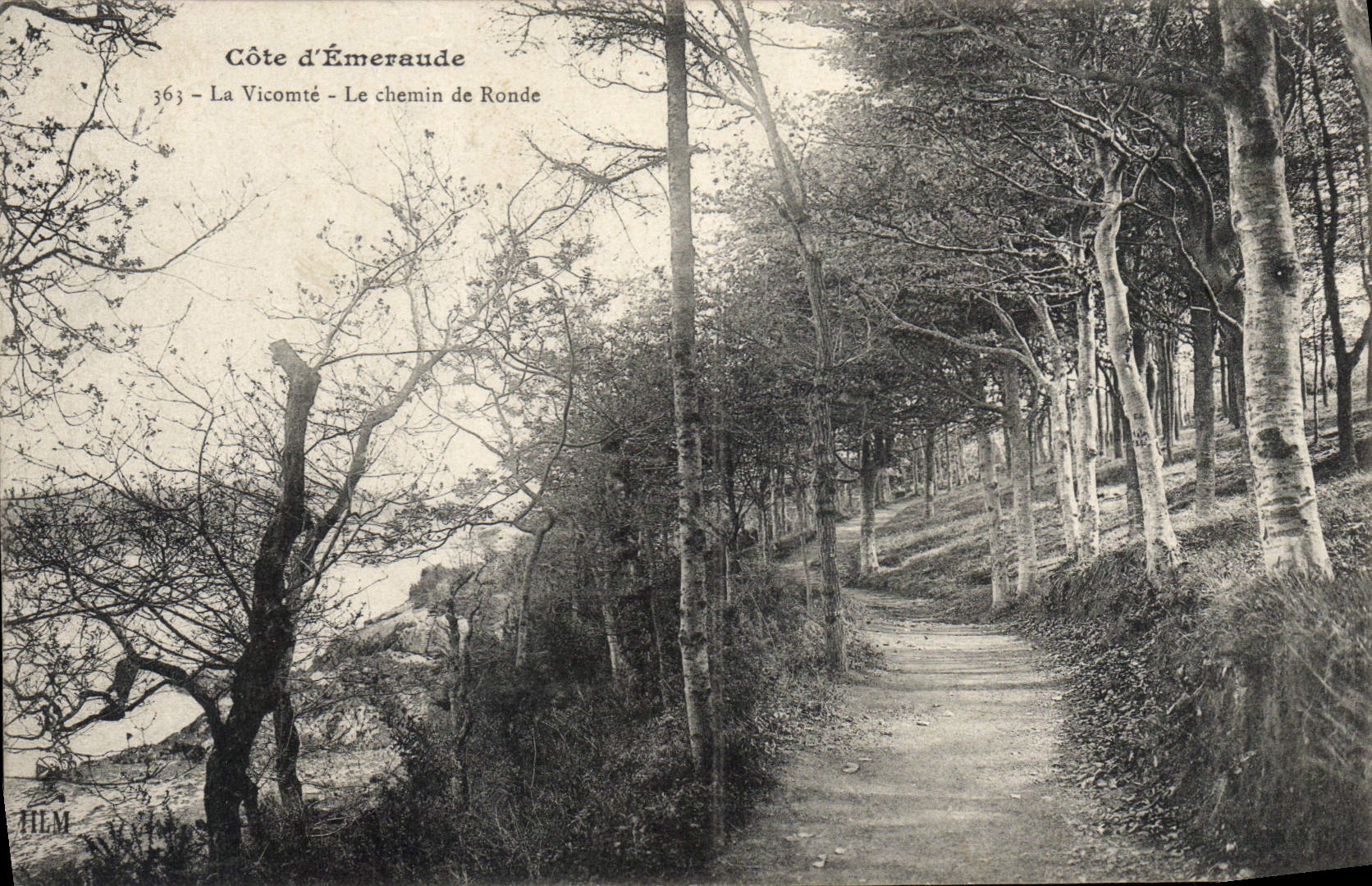 CPA Cote d'Emeraude La Vicomte Le chemin de Ronde 