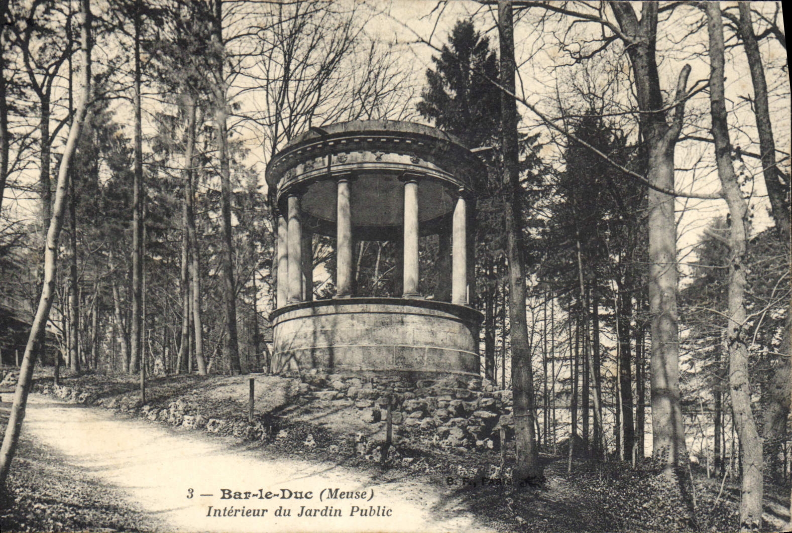 Bar-le-Duc (Meuse) — Intérieur du Jardin Public — B. Frébault, n°3