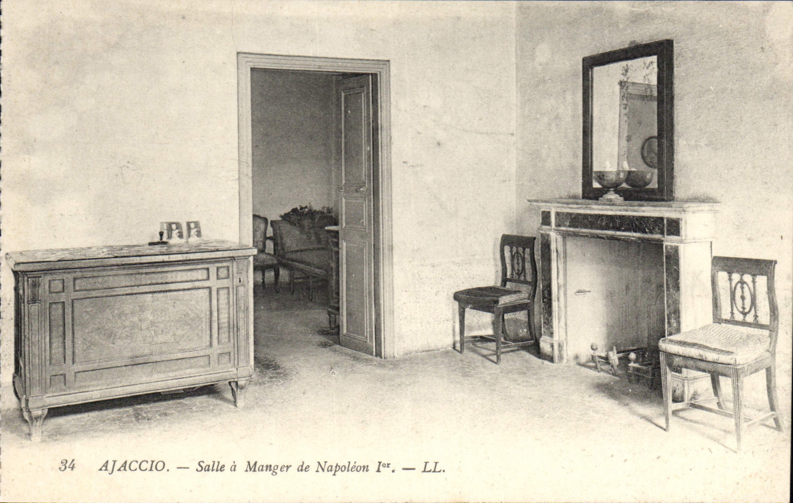 Ajaccio — Salle à Manger de Napoléon Ier — LL.