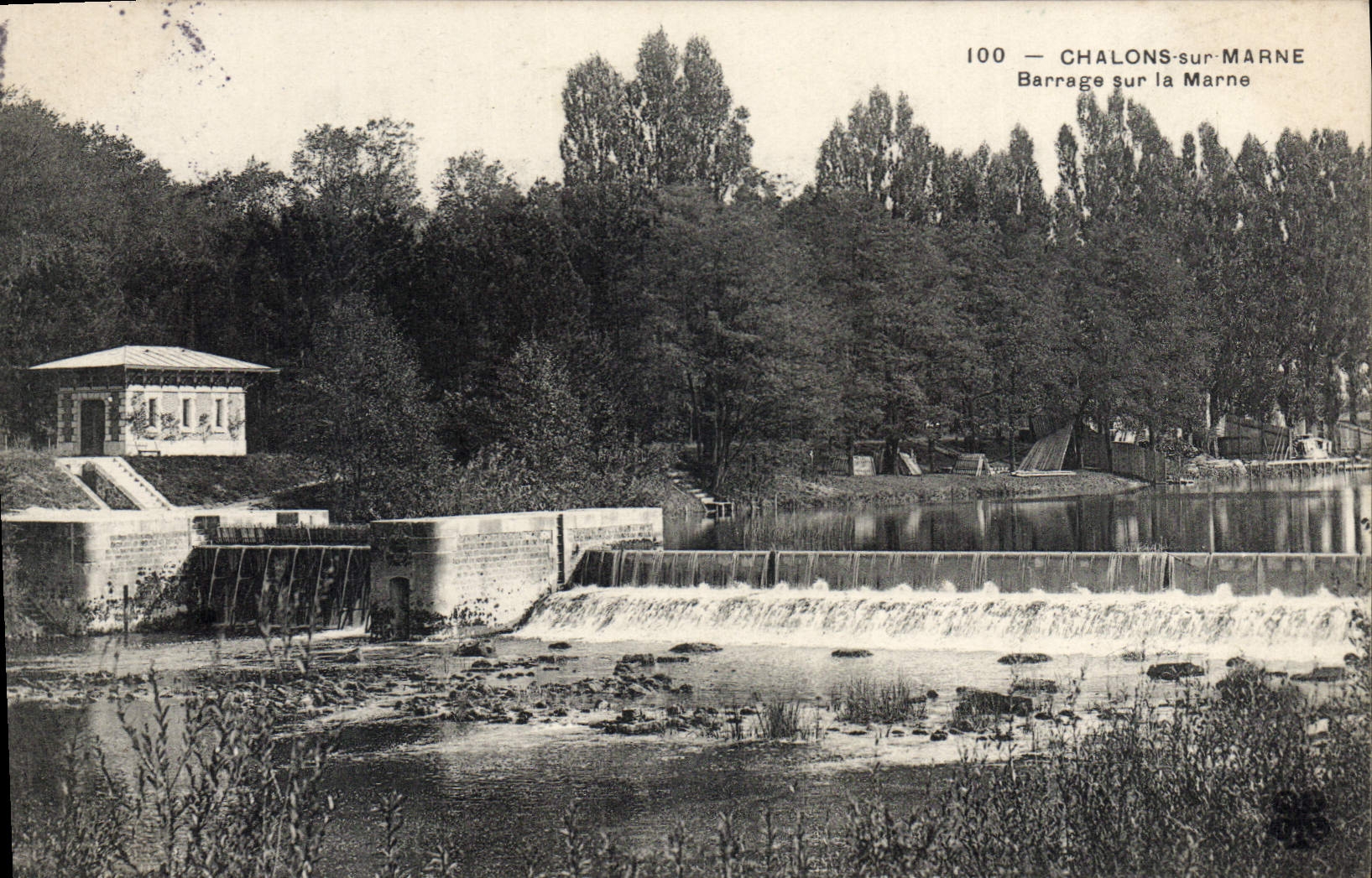 CPA Chalons sur Marne Barrage sur la Marne 